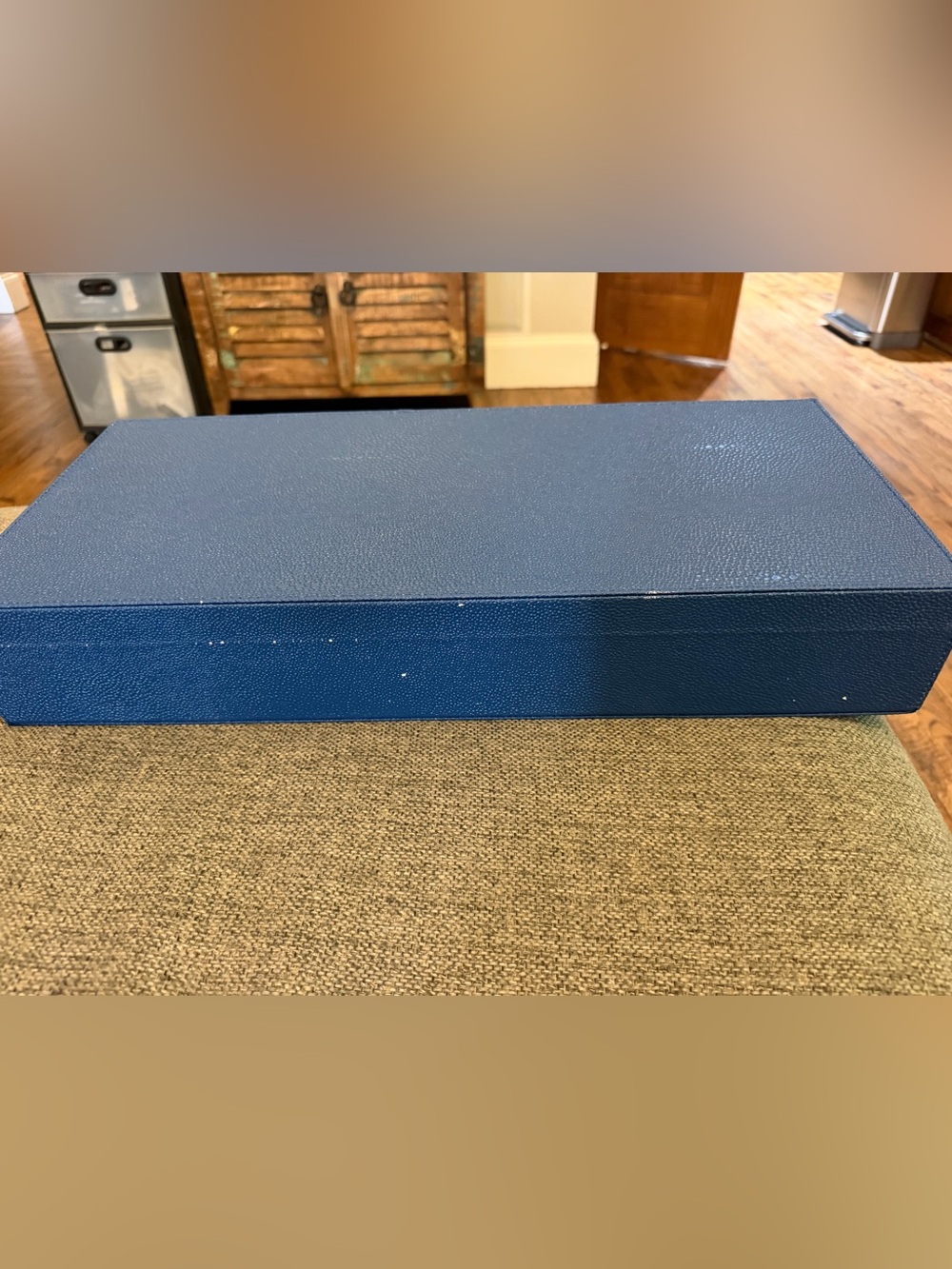 Mahjong Set with White Tiles and Navy Case - Picture 3 of 16